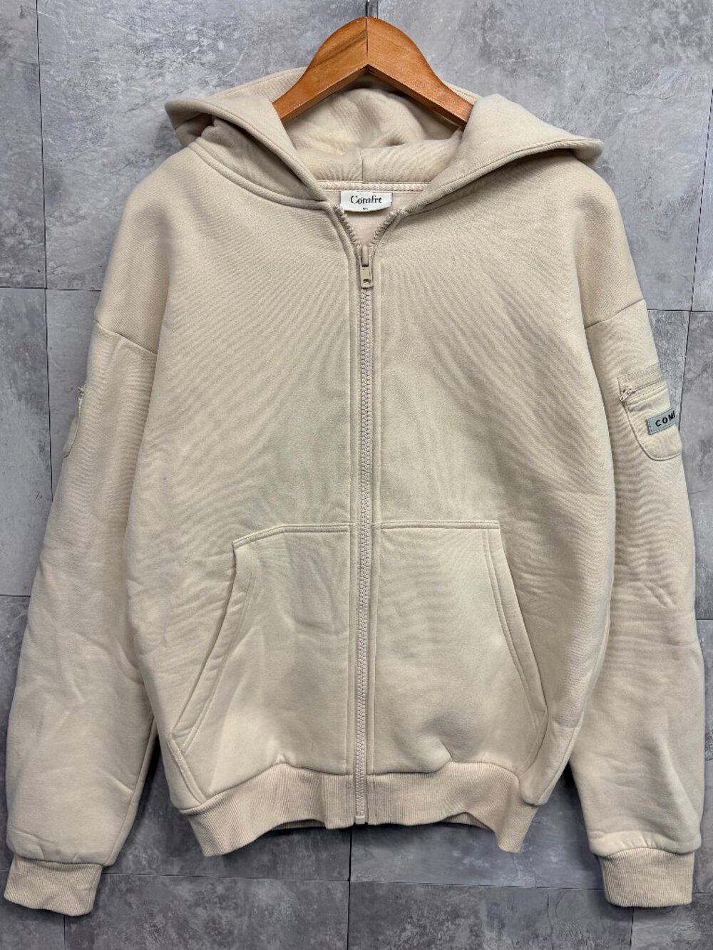 Comfrt Travel Essentials Zip Hoodie XS Bone